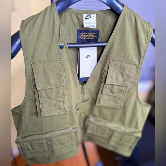 Nike Other - Gorgeous Nike Utility Vest!!!
Loose Fit